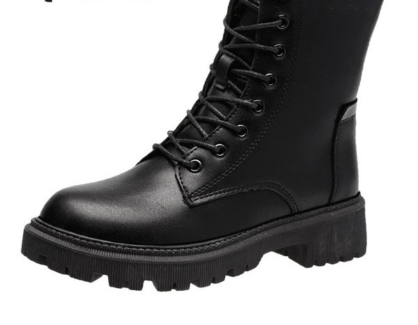 Ležerne kožne čizme s toplom postavom i vezicama