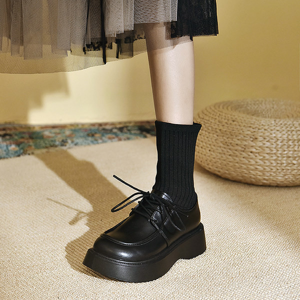 Ženske kožne čizme - dva modela