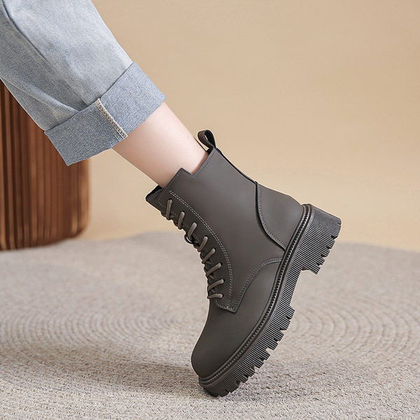 Ležerne ženske čizme s vezicama i patentnim zatvaračem