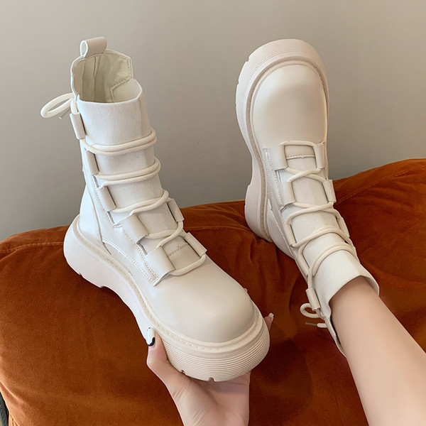 Ženske čizme od eko kože i tekstila sa vezicama i ravnom platformom