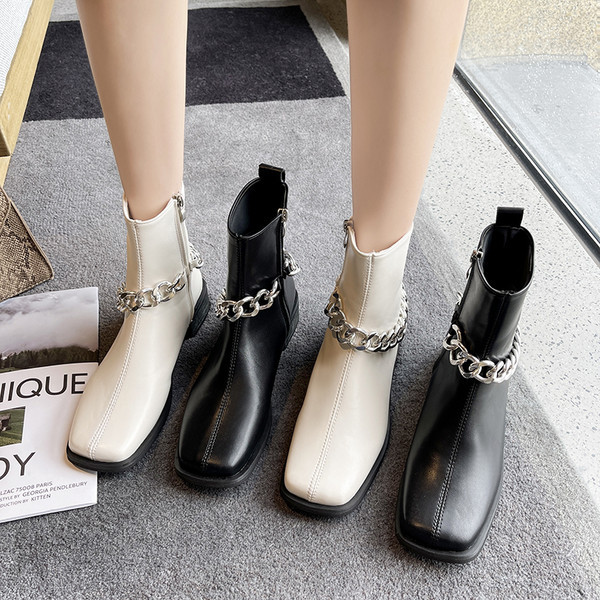 Ženske četvrtaste čizme s metalnim lancem i kopčanjem na zip