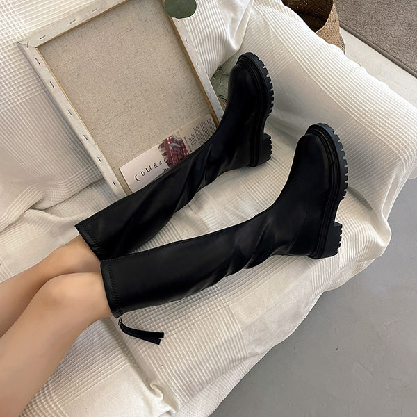 Ženske čizme od eko kože sa grubim đonom i kopčanjem na zip