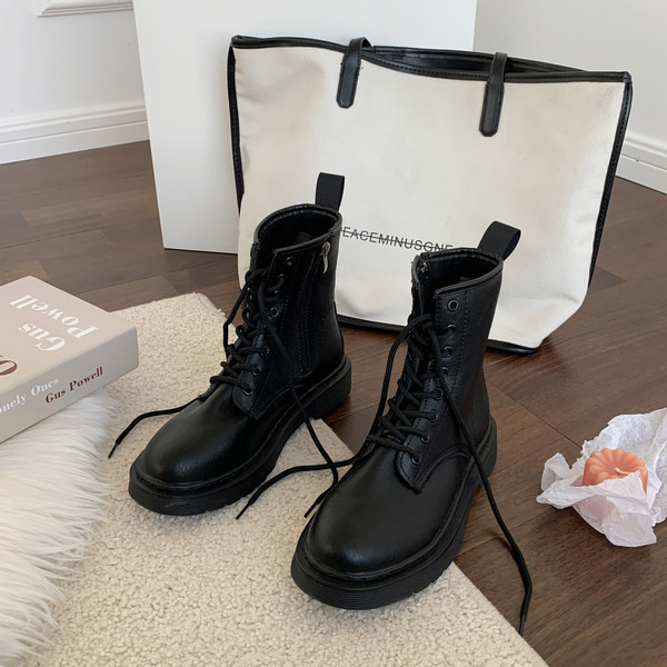 Дамски боти изчистен модел от еко кожа