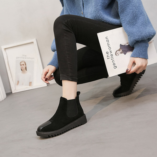 Ежедневни дамски боти в черен цвят