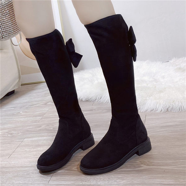 Ženske ležerne čizme s trakom u crnoj boji