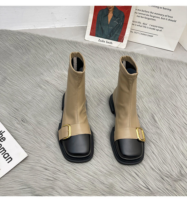 Moderne ženske čizme sa kopčom