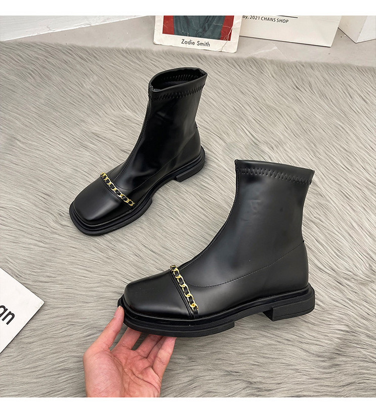 Moderne ženske čizme sa kopčom