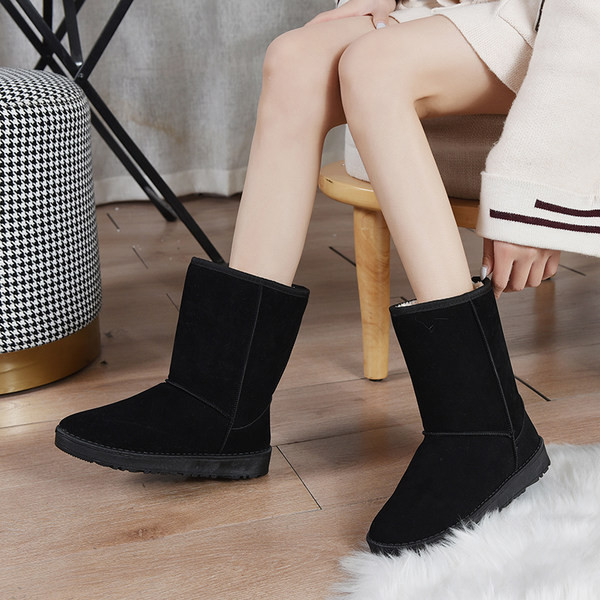 Ženske tople čizme - dva modela