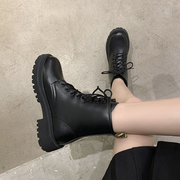 Kubanske čizme od umjetne kože s vezicama