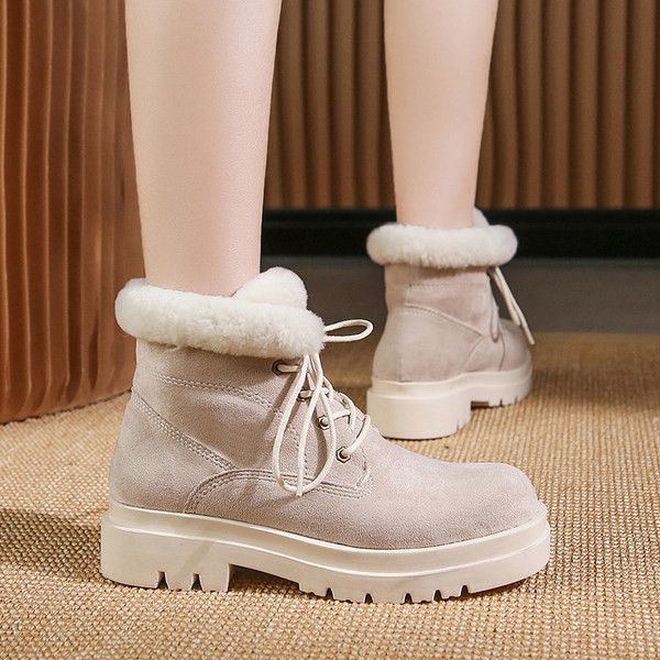 Kožne čizme s toplom postavom i vezicama