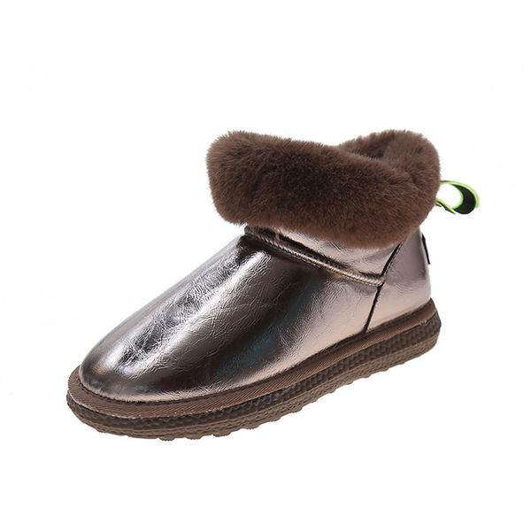 Novi model čizama s puhom i ravnim đonom