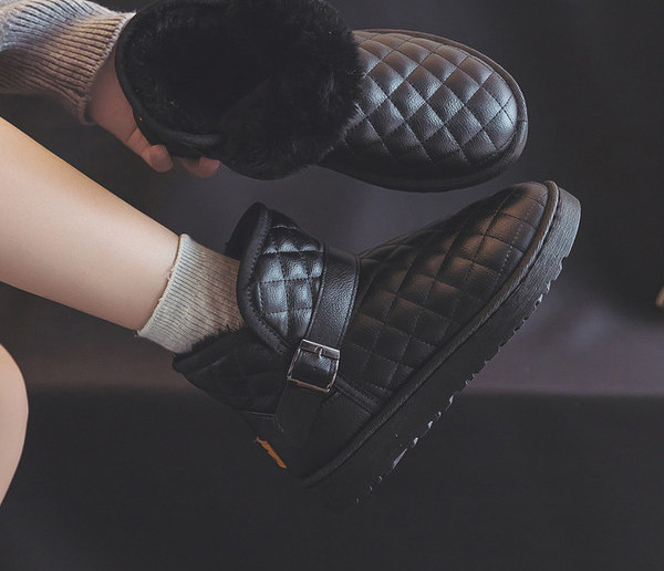 Moderne ženske majice s kopčom i toplom postavom