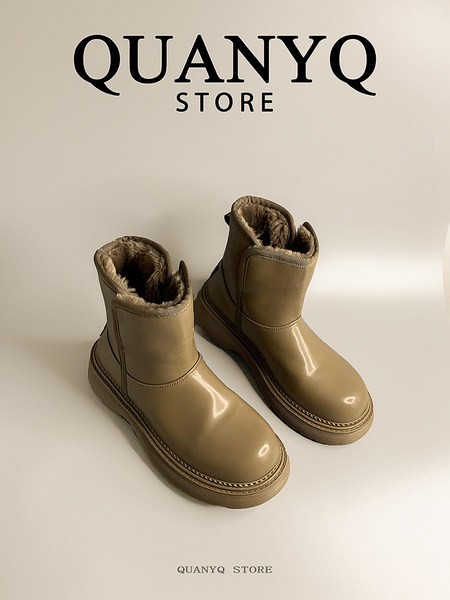 Zimske lakirane čizme s toplom postavom