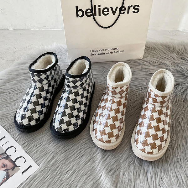 Ženske kožne čizme sa toplom postavom u dvije boje