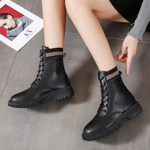 Кожени ежедневни боти с връзки 