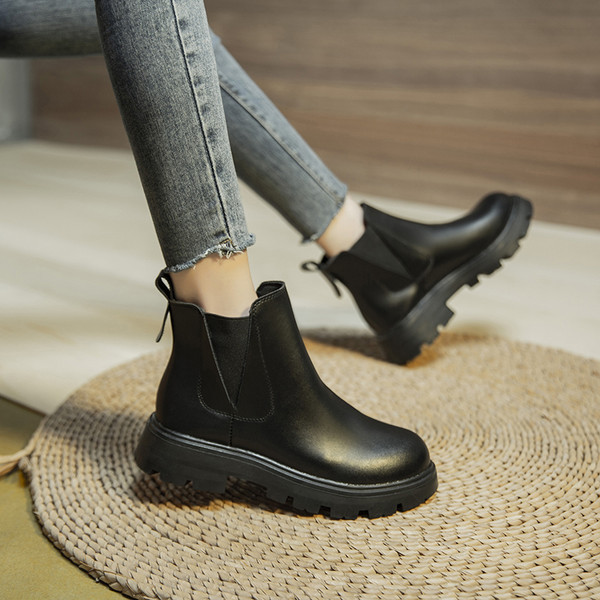 Ženske čizme od umjetne kože tipa British style s grubim potplatom