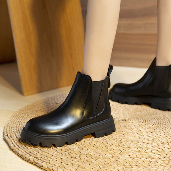 Ženske čizme od umjetne kože tipa British style s grubim potplatom