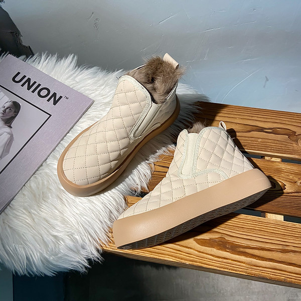 Aktuelne čizme od eko kože sa puhom