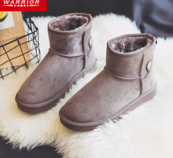 Зимни боти от еко велур с бродерия и  топла подплата