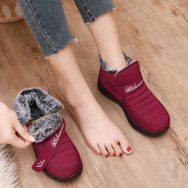 Ženske tople čizme sa natpisom pogodne za zimu