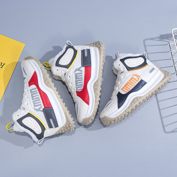 Ženske čizme s toplom postavom i vezicama