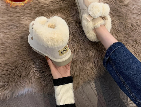 Moderne čizme od eko brušene kože s pertlom i vezicama