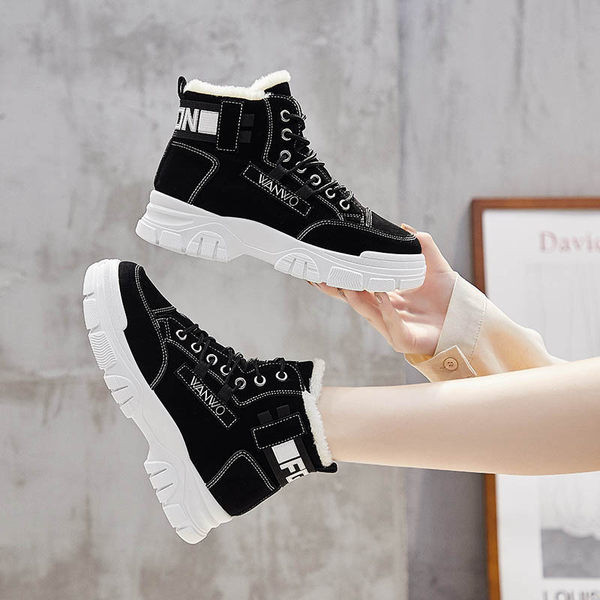 Ženske čizme od umjetnog antilopa i tople podstave