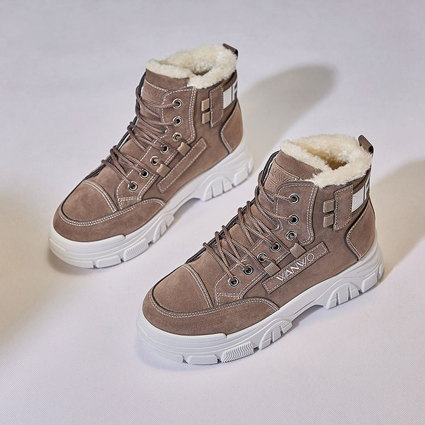 Ženske čizme od umjetnog antilopa i tople podstave