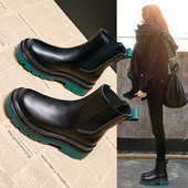 Ležerne kožne čizme s ravnim potplatom