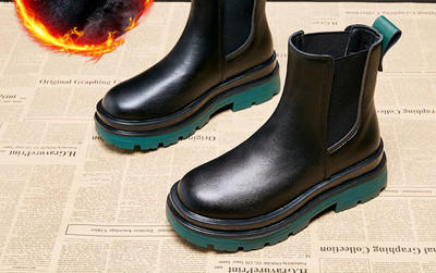 Ležerne kožne čizme s ravnim potplatom