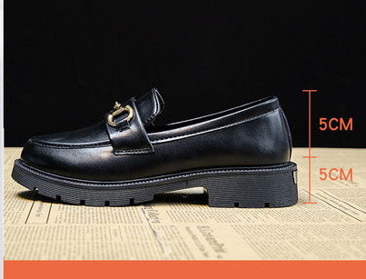 Нов модел дамски ежедневни обувки с метален елемент