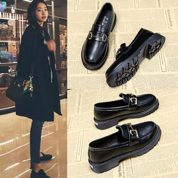 Нов модел дамски ежедневни обувки с метален елемент