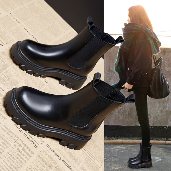 Ženske čizme na lastiku, čisti model od eko kože