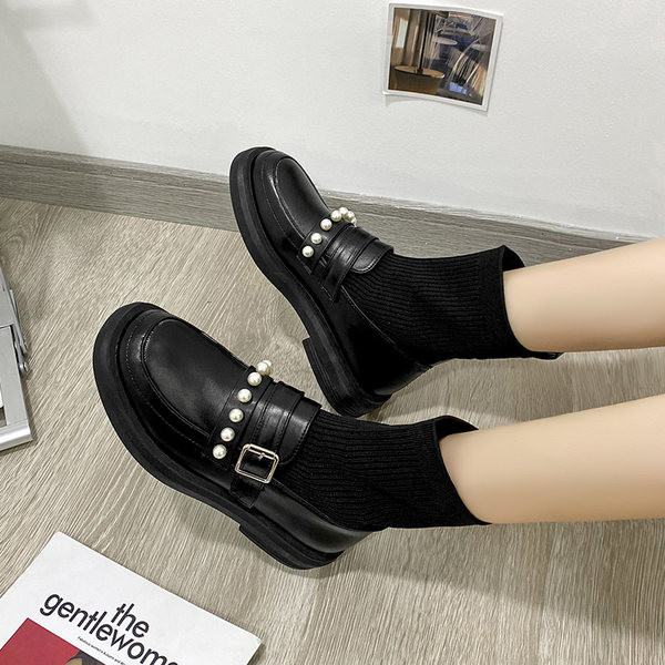 Стилни дамски боти от еко кожа в четири модела