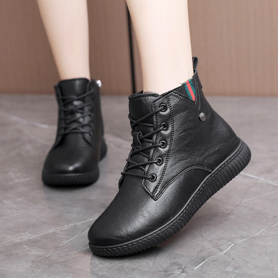 Ženske čizme zaobljeni model sa pertlom i ravnim đonom u dva modela