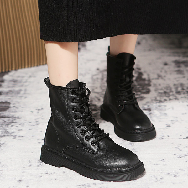 Ženske čizme od eko kože sa vezicama jednobojni model