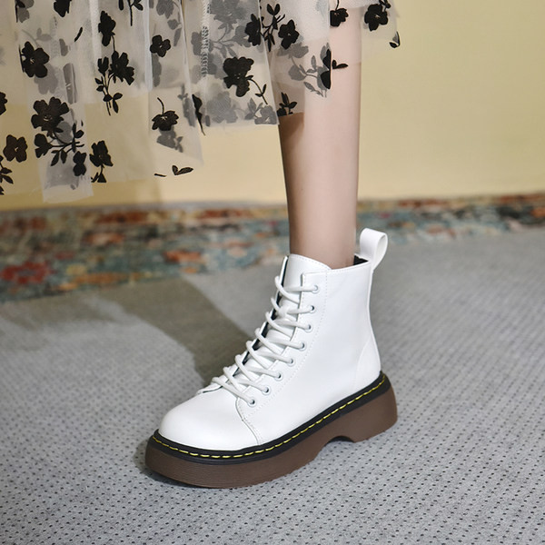 Kožne ženske čizme sa vezicama u tri boje