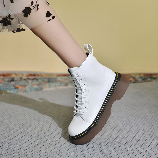 Kožne ženske čizme sa vezicama u tri boje