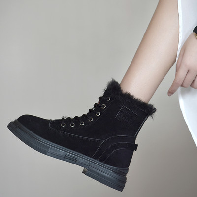 Ženske zimske čizme s toplom postavom i vezicama