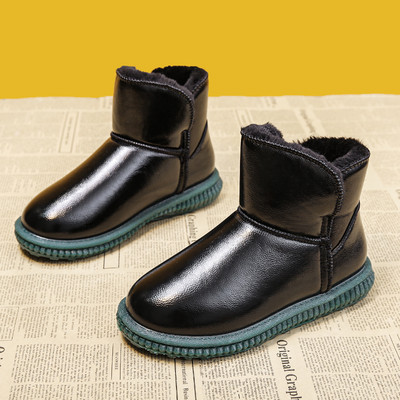 Aktualne čizme za žene zaobljeni model s mekanom postavom