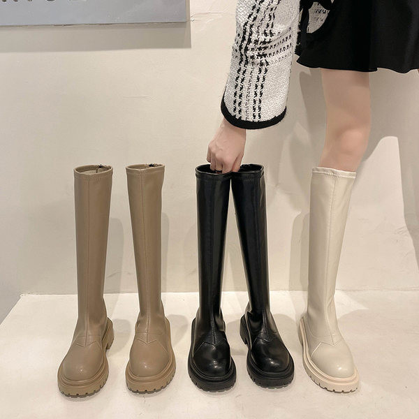 Elegantne ženske čizme jednobojni model s ravnim potplatom