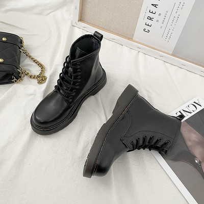 Casual ženske čizme od umjetne kože - bijele i crne