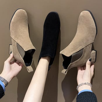 Γυναικείες μπότες από eco suede με χαμηλά τακούνια