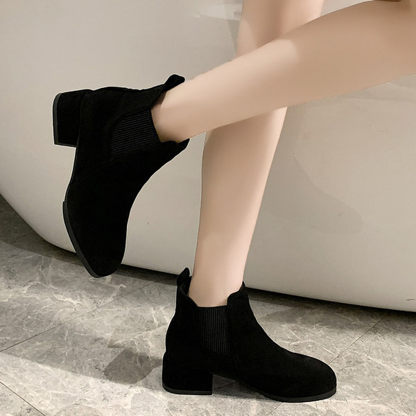 Ženske čizme od eko brušene kože na nisku petu