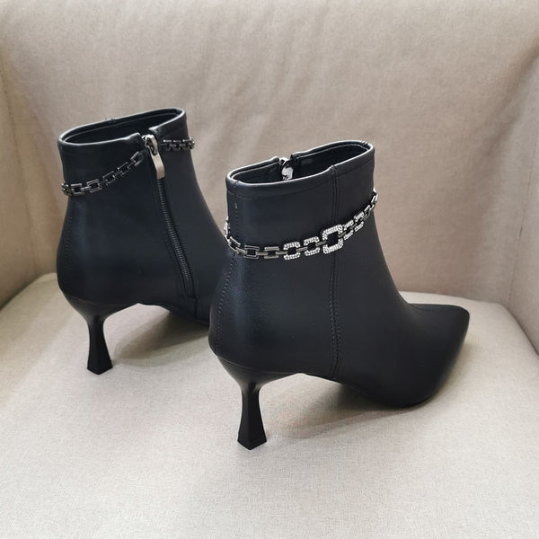 Ženske čizme na špic s visokom petom 5,5 cm i ukrasnim kamenčićima