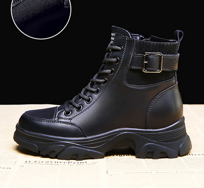 Elegantne ženske čizme s kopčom i vezicama