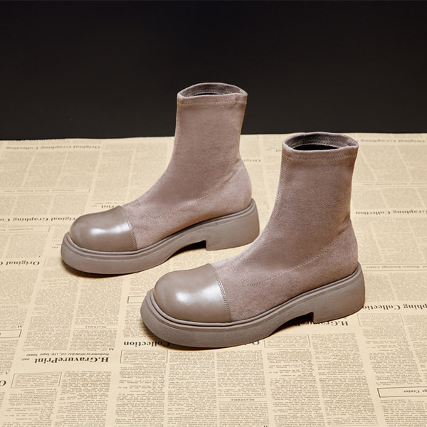 Ženske zimske čizme sa debelim đonom - crne i smeđe