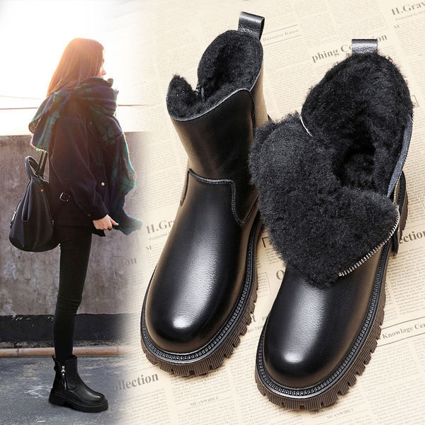 Ženske kožne čizme s toplom postavom u crnoj boji