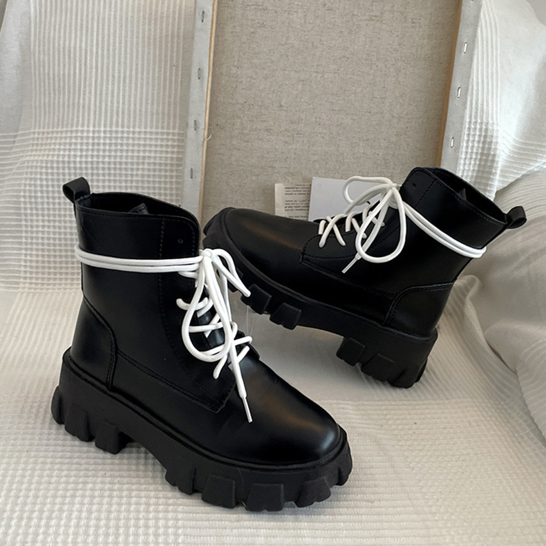 Ženske čizme s debelim đonom i vezicama u boji