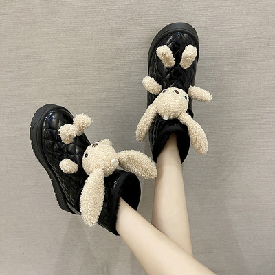 Ženske čizme s 3D elementom i ravnim potplatom